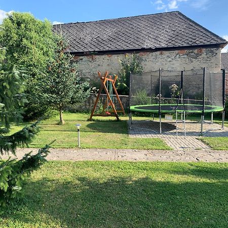 Villa Lypche Bešeňová Buitenkant foto