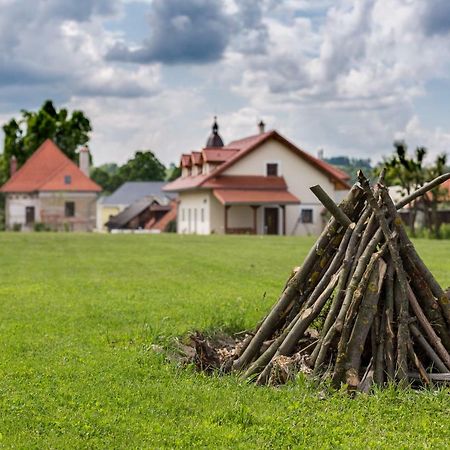 Villa Lypche Bešeňová Buitenkant foto