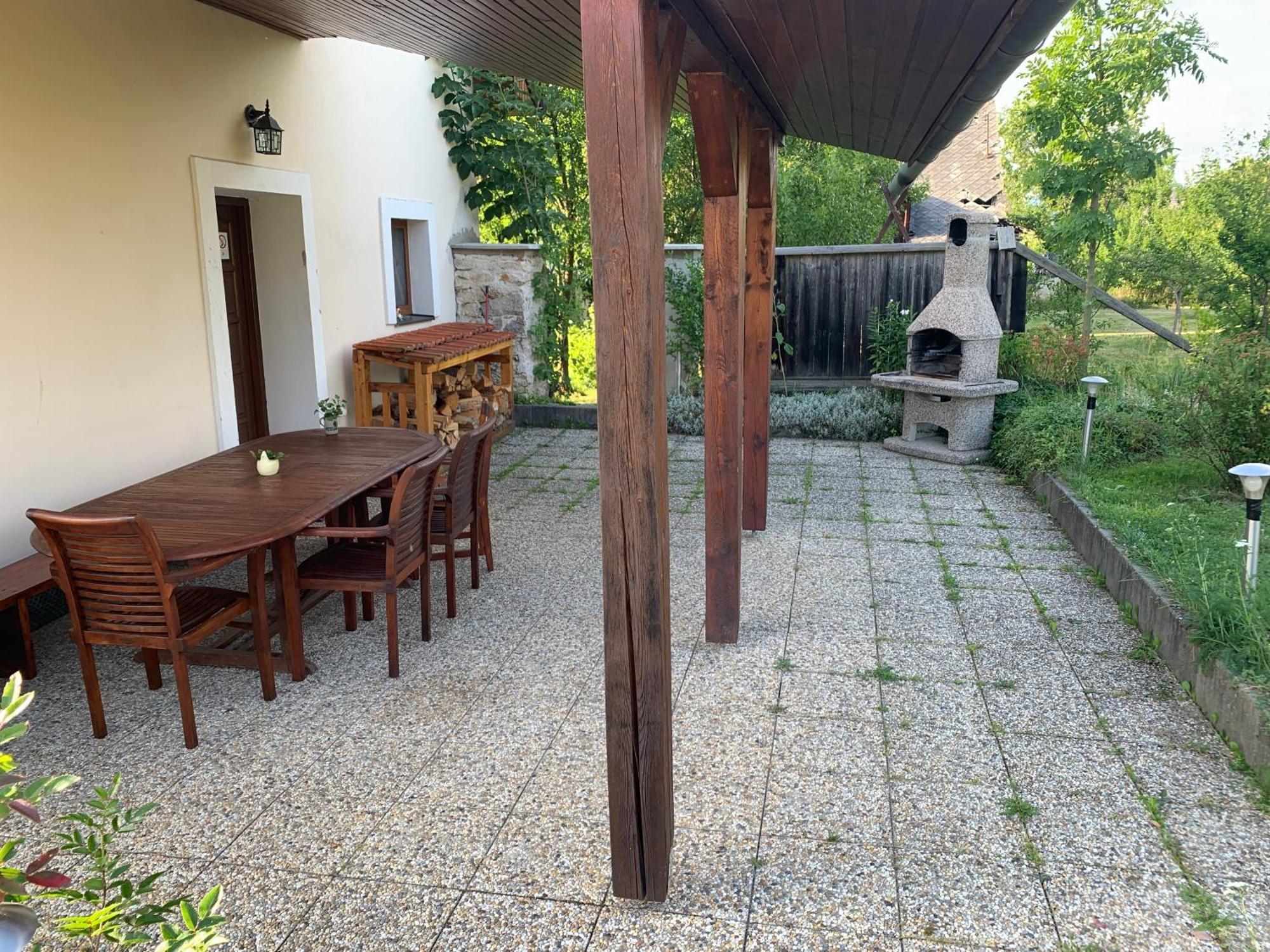 Villa Lypche Bešeňová Buitenkant foto