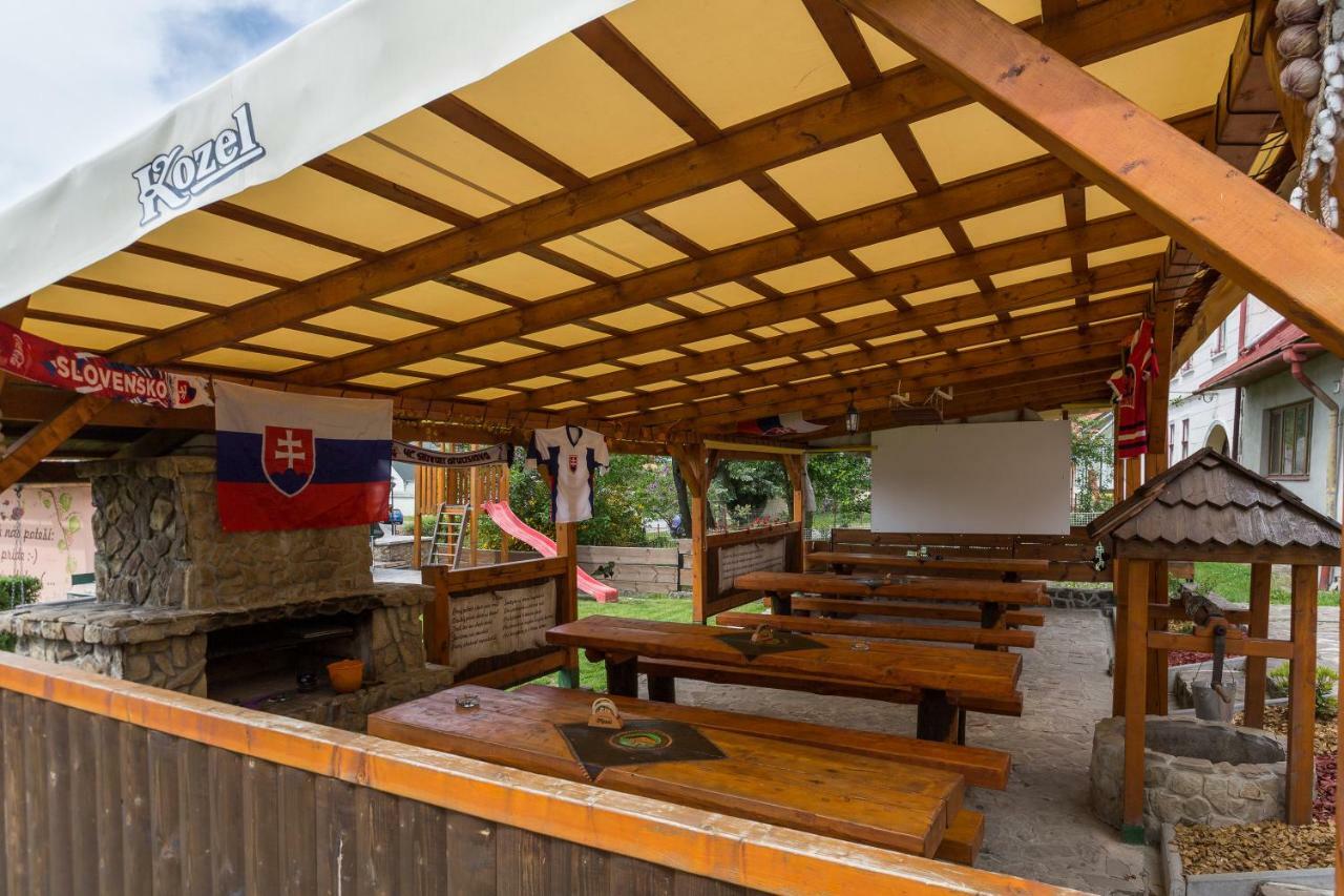 Villa Lypche Bešeňová Buitenkant foto