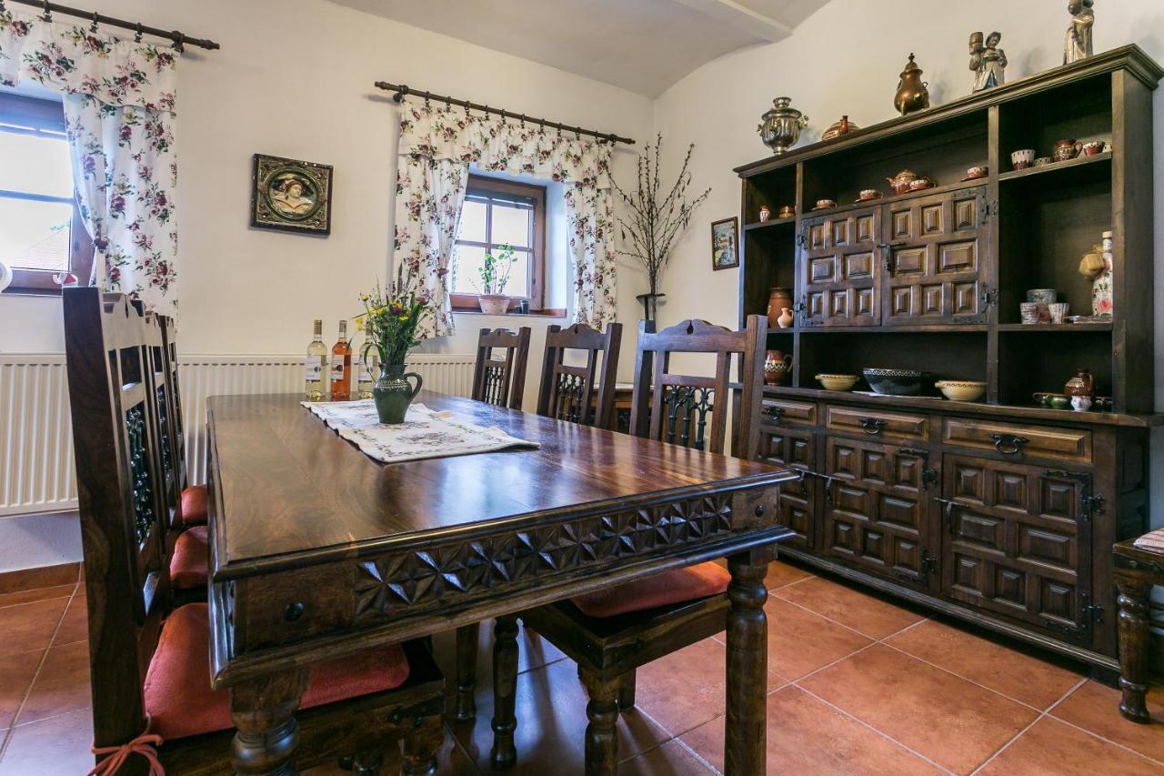Villa Lypche Bešeňová Buitenkant foto